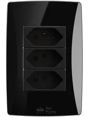 Conjunto 3 Tomadas 2P+T 20A, 250Vca Engate Convencional com placa Petra Black
